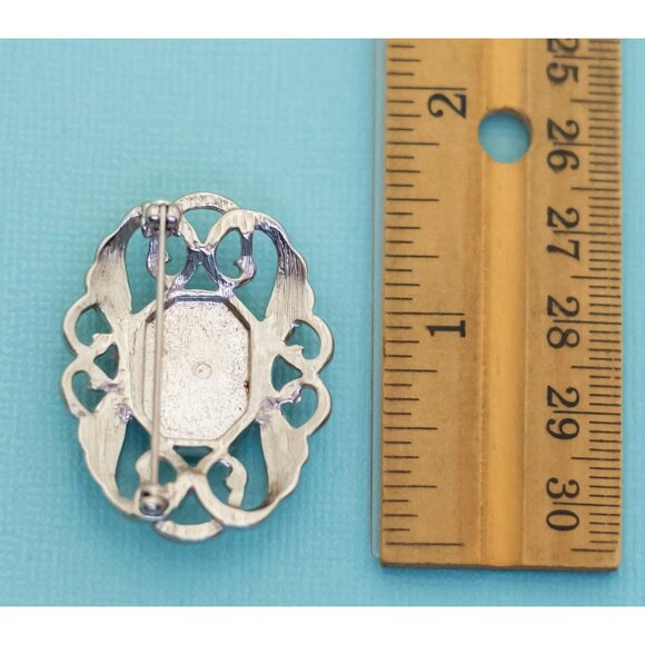 Vintage Art Deco Blue Faux Gem Intricate Silver Tone Brooch by Avon - E32 - Picture 2 of 2